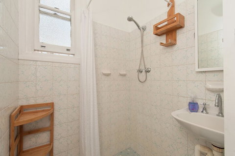 Sand Beach House Breathtaking View & Amazing Position Directly Opposite The Beach! - Whitsundays Accommodation 3