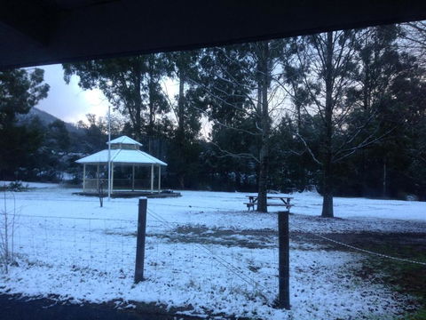 Crossways Country Inn - Whitsundays Accommodation 3