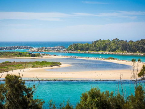 Grand Pacific I Unit 3 - Whitsundays Accommodation 1