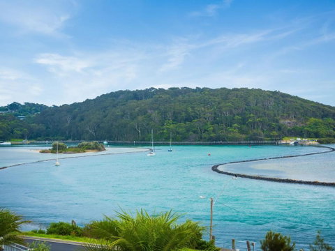 Grand Pacific 2 Unit 1 - Whitsundays Accommodation 2