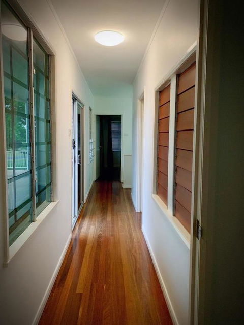 Holiday Rental Huge House With Beach Views - Whitsundays Accommodation 2