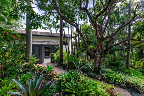 A Little Cove Treasure Noosa Heads - Whitsundays Accommodation 5