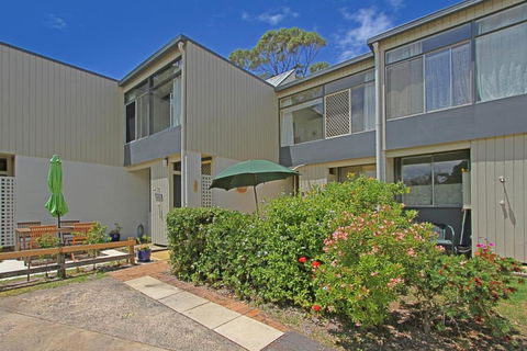 Mitchell Parade 3 / 11 13 - Whitsundays Accommodation 2