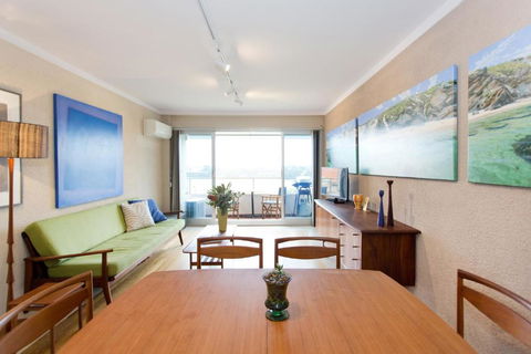 Riverside Arthouse - Whitsundays Accommodation 6
