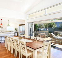 Calming Waters Pet Friendly 3 Min Walk to Beach