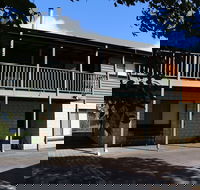 Waterside View - Whitsundays Accommodation