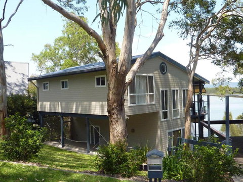 Green Point Lakehouse - Whitsundays Accommodation 3