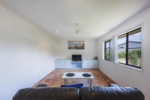 Drift Inn - Whitsundays Accommodation 5