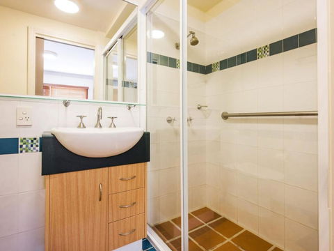 Riverview Apartments 1.3 - Whitsundays Accommodation 4