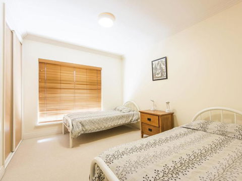 Riverview Apartments 1.3 - Whitsundays Accommodation 2