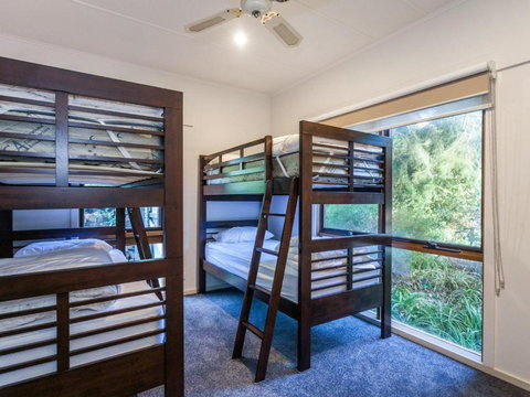 OCEANS 12 ANGLESEA - Whitsundays Accommodation 1