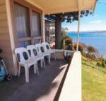 Tommys Lakehouse - Whitsundays Accommodation