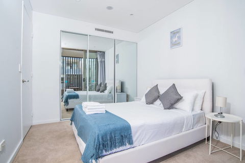 Roseberry Apartment For Travelling Couple In Green Square - Whitsundays Accommodation 3