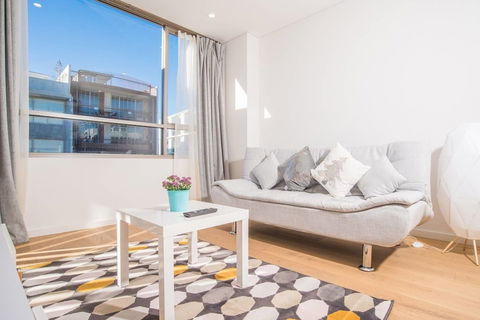 Roseberry Apartment For Travelling Couple In Green Square - Whitsundays Accommodation 4