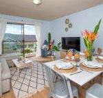 Armstrong Ridge affordable beach oasis - Whitsundays Accommodation