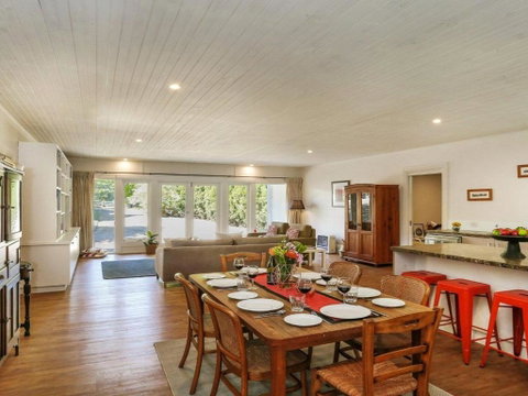 Hardigreen Park Spacious With Tennis Court - Whitsundays Accommodation 2