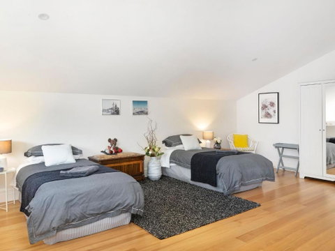 Hardigreen Park Spacious With Tennis Court - Whitsundays Accommodation 6
