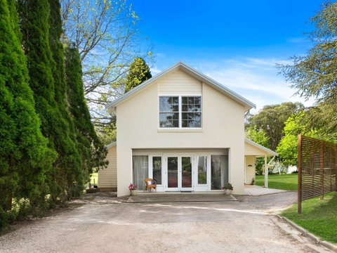 Hardigreen Park Spacious With Tennis Court - Whitsundays Accommodation 1