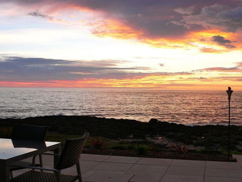Joness Beach House Perfect Location With Views! - Whitsundays Accommodation 4