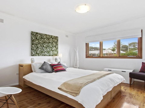 Sea Shack Renovated 1950s Beach House - Whitsundays Accommodation 3