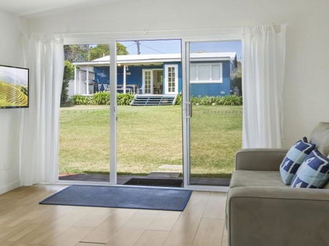 Seahorse Beach Just 550m From House - Whitsundays Accommodation 6