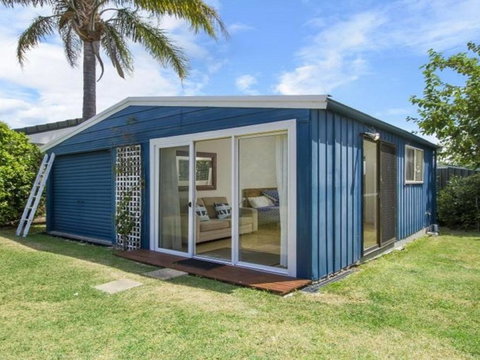 Seahorse Beach Just 550m From House - Whitsundays Accommodation 2