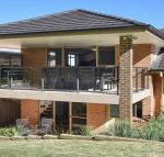 Sunset over Neptune pet friendly 5 min to beach - Whitsundays Accommodation