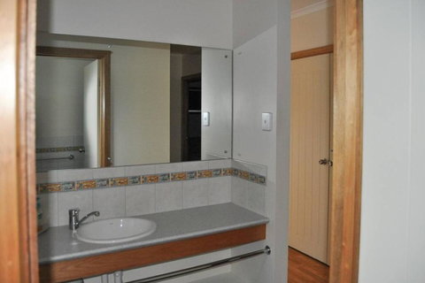 Rest A Shore Coffin Bay - Whitsundays Accommodation 3