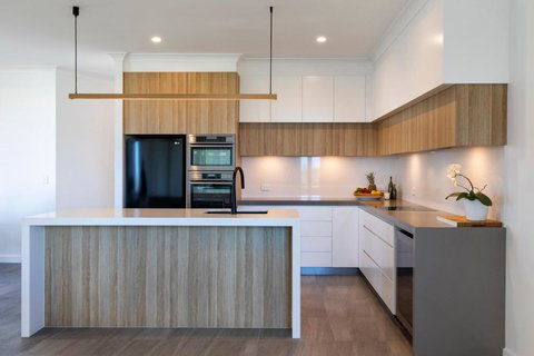 Penthouse Luxe Sunrise Beach - Whitsundays Accommodation 5