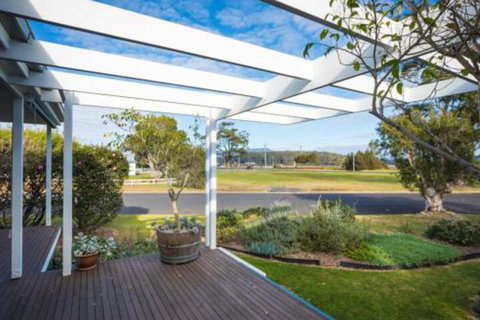 Kesla Beach House - Whitsundays Accommodation 4