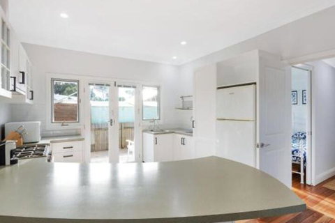 Kesla Beach House - Whitsundays Accommodation 6