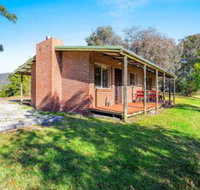 Braeside Cabin Two Alphitonia - Whitsundays Accommodation