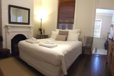 YSG The Edward Townhouses 155 & 157 Steps To Town - Whitsundays Accommodation 1