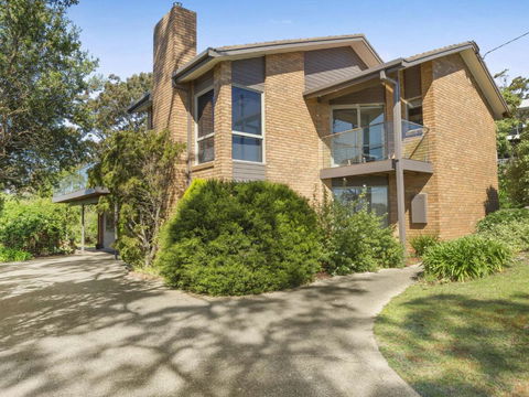 VIEWS At MCCRAE..... - Whitsundays Accommodation 3