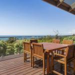 VIEWS At MCCRAE..... - Whitsundays Accommodation 0