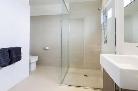 THE PENTHOUSE MORNINGTON - Whitsundays Accommodation 3