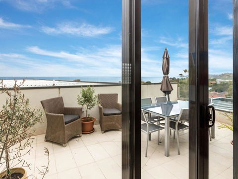 THE PENTHOUSE MORNINGTON - Whitsundays Accommodation 4