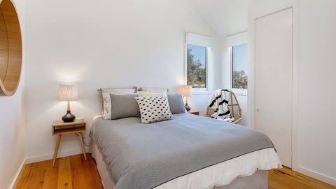 Dimmicks Retreat 300m To Beach - Whitsundays Accommodation 5