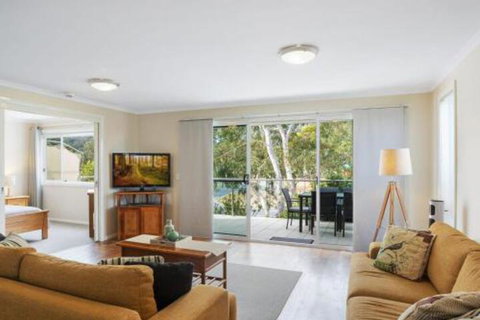 Luxury Boardwalk Apartment Unit 7 - Whitsundays Accommodation 0