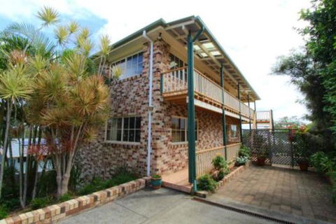 Amzaz 15 Korogora Street - Whitsundays Accommodation 2