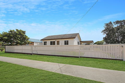 The Fishermans Cottage - Whitsundays Accommodation 1