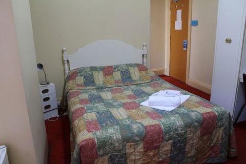 Royal Hotel Orange - Whitsundays Accommodation 6