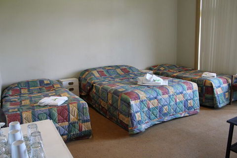 Royal Hotel Orange - Whitsundays Accommodation 7