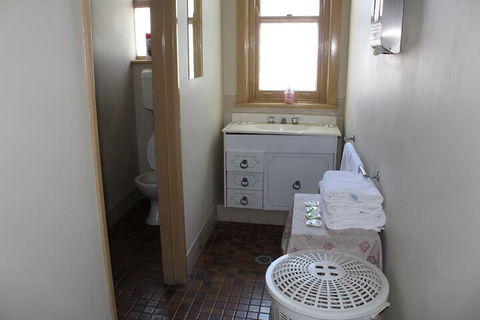 Royal Hotel Orange - Whitsundays Accommodation 5