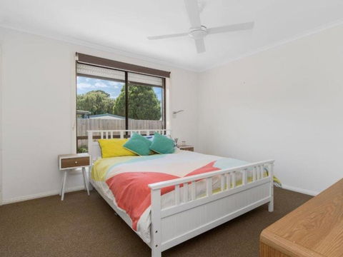 Family Foreshore Favourite - Whitsundays Accommodation 3