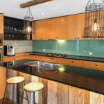 Family Foreshore Favourite - Whitsundays Accommodation 0