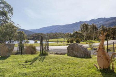 Ski Fall - Whitsundays Accommodation 6