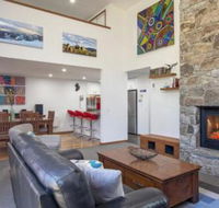 Ski Fall - Whitsundays Accommodation