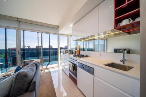 Serendipity On Gouger Chinese Markets Wifi Nespresso Amenities - Whitsundays Accommodation 6