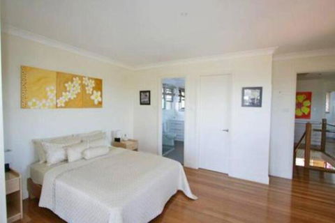 Illalangi Views Pool Walk To Beach - Whitsundays Accommodation 4